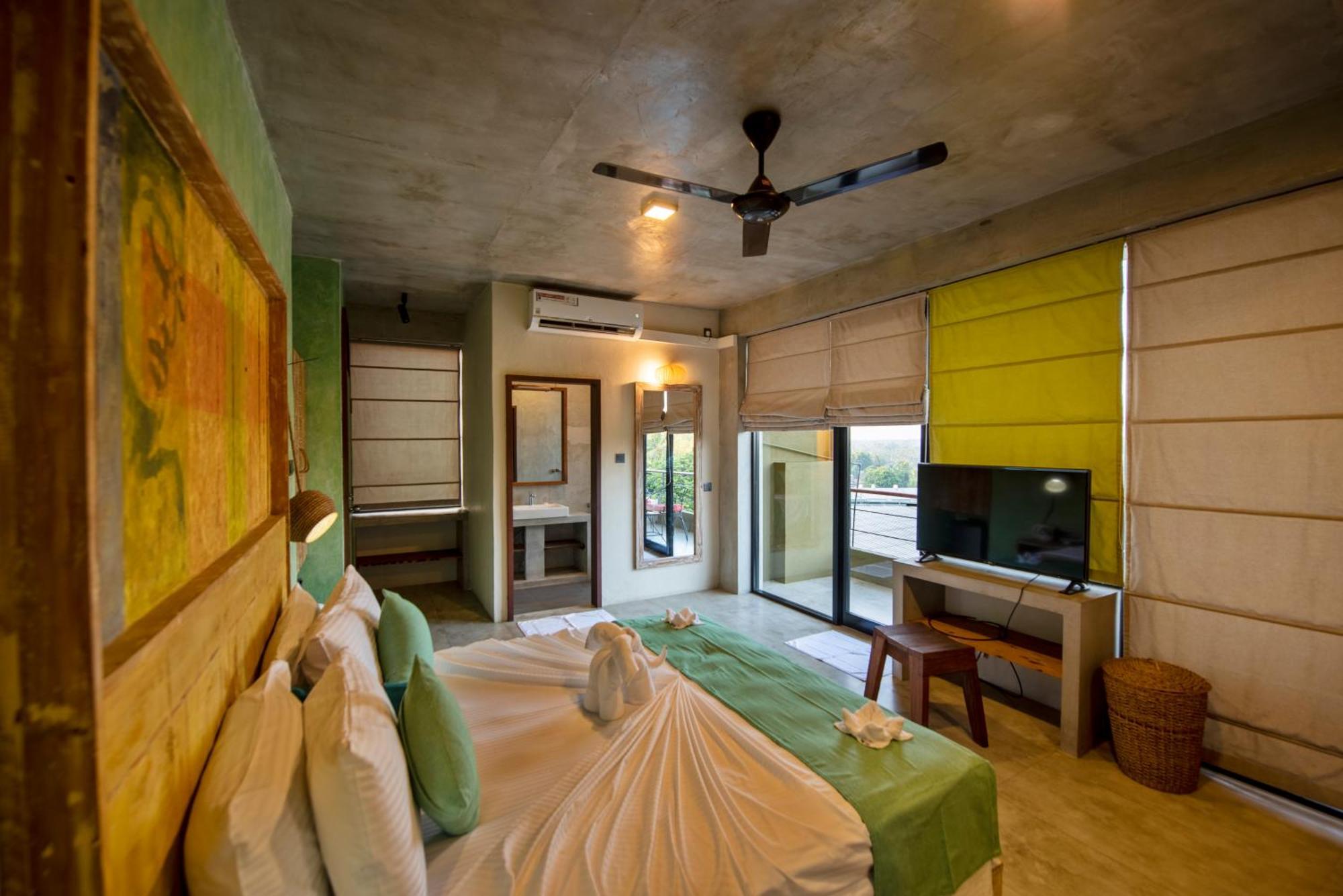 White Moon Resort غامباها المظهر الخارجي الصورة