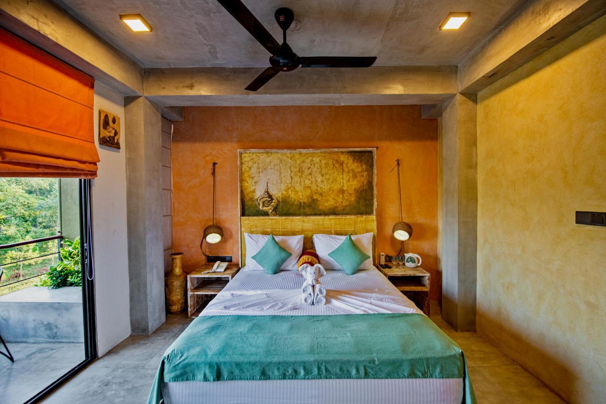 White Moon Resort غامباها المظهر الخارجي الصورة